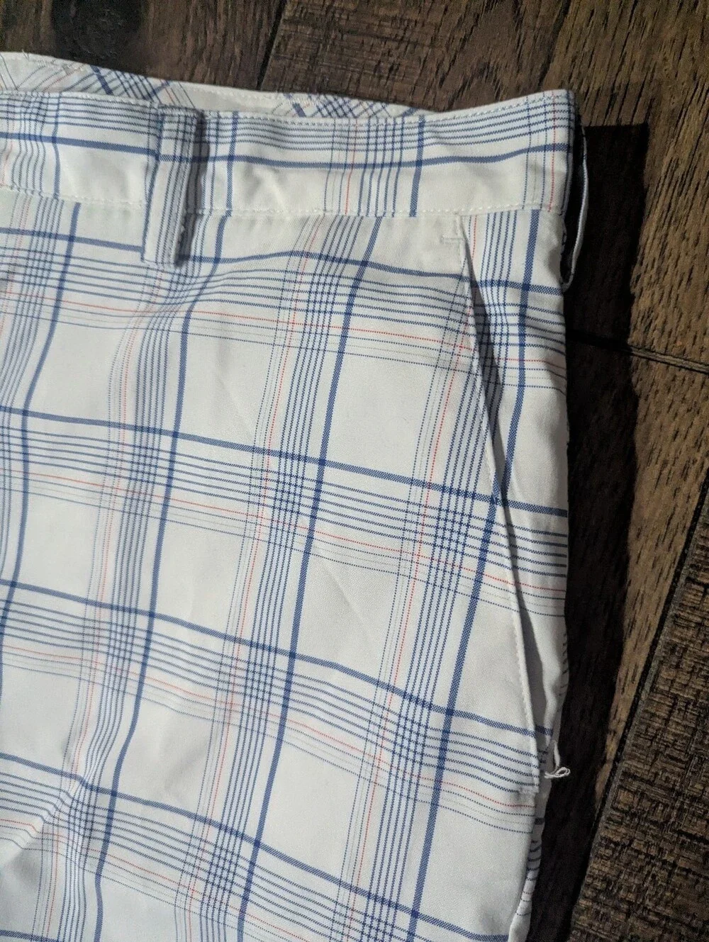 Men's IZOD Perform X Golf Blue & Red Striped Shorts Sz 40 ~ 6 Pockets 100% Poly